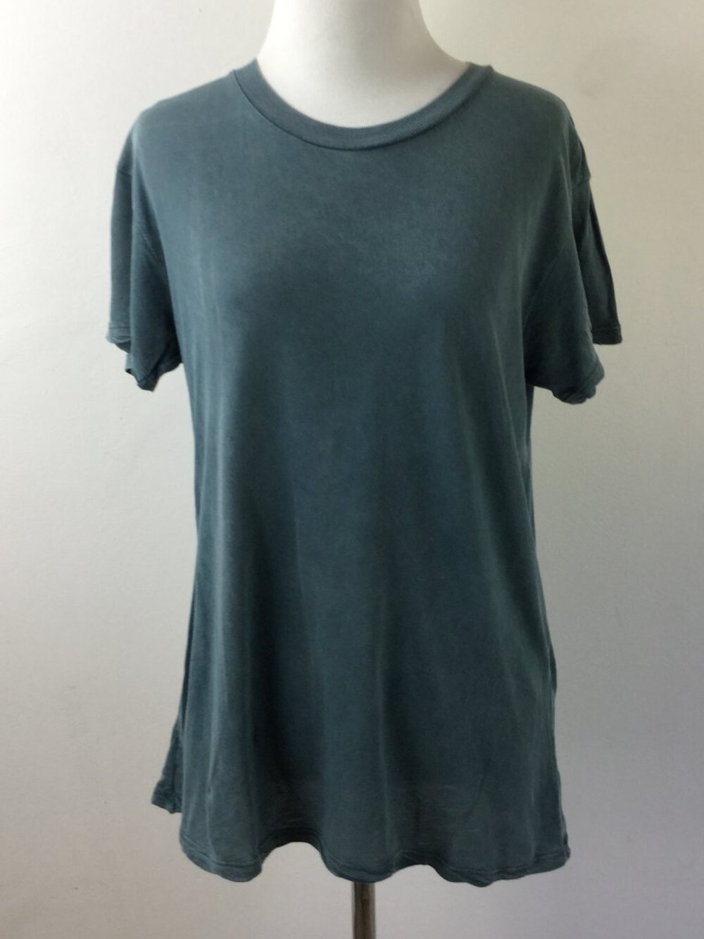Brandy Melville Olive Mineral Wash Tshirt m